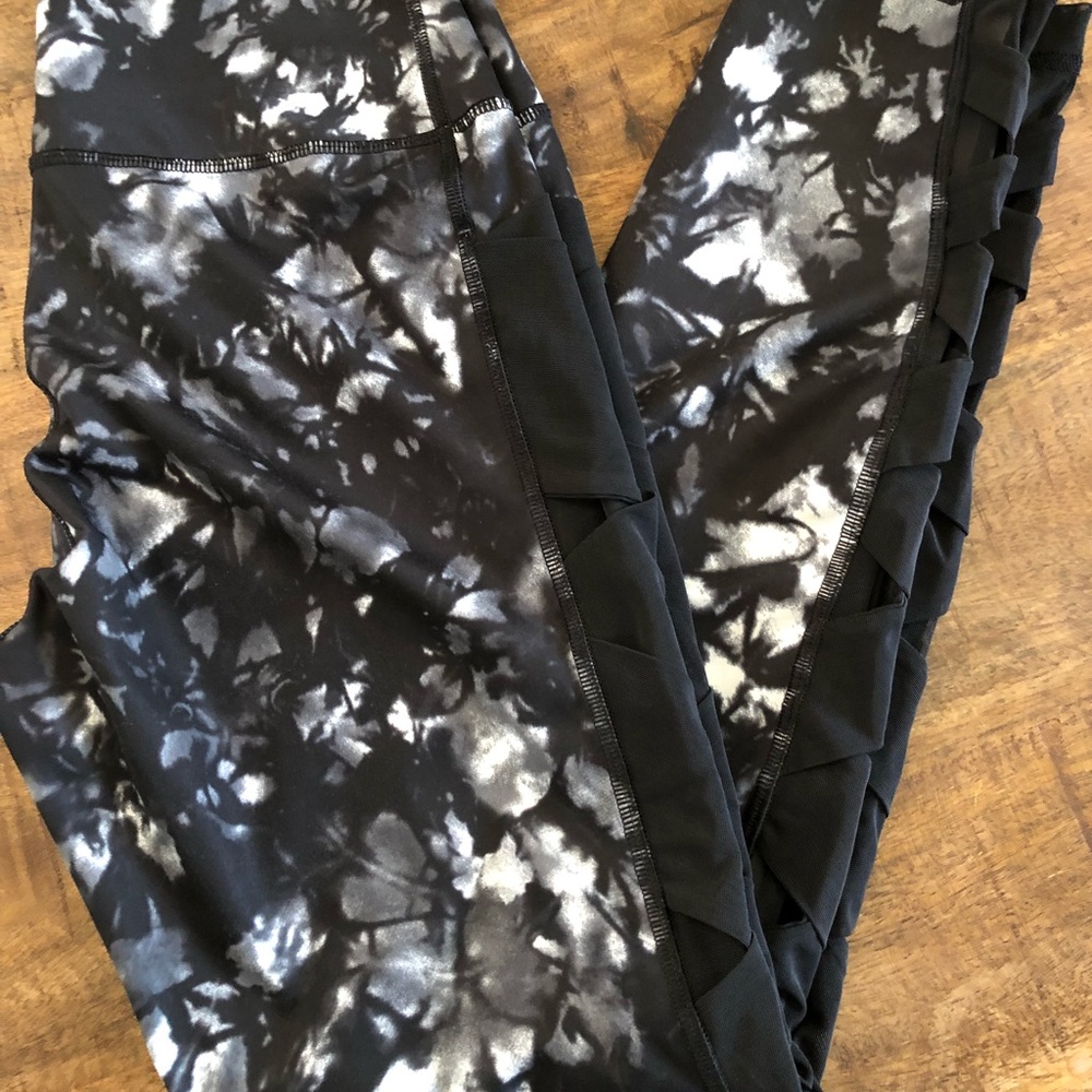 Lululemon 7/8 Rise and Flow🧘‍♀️ 8